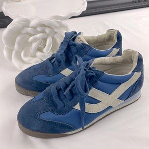 American Eagle Athletic Shoes Size 7